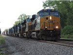 CSX 976 on M560